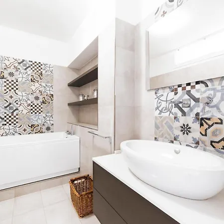 Apartment Loreto Elegant Flat Mailand